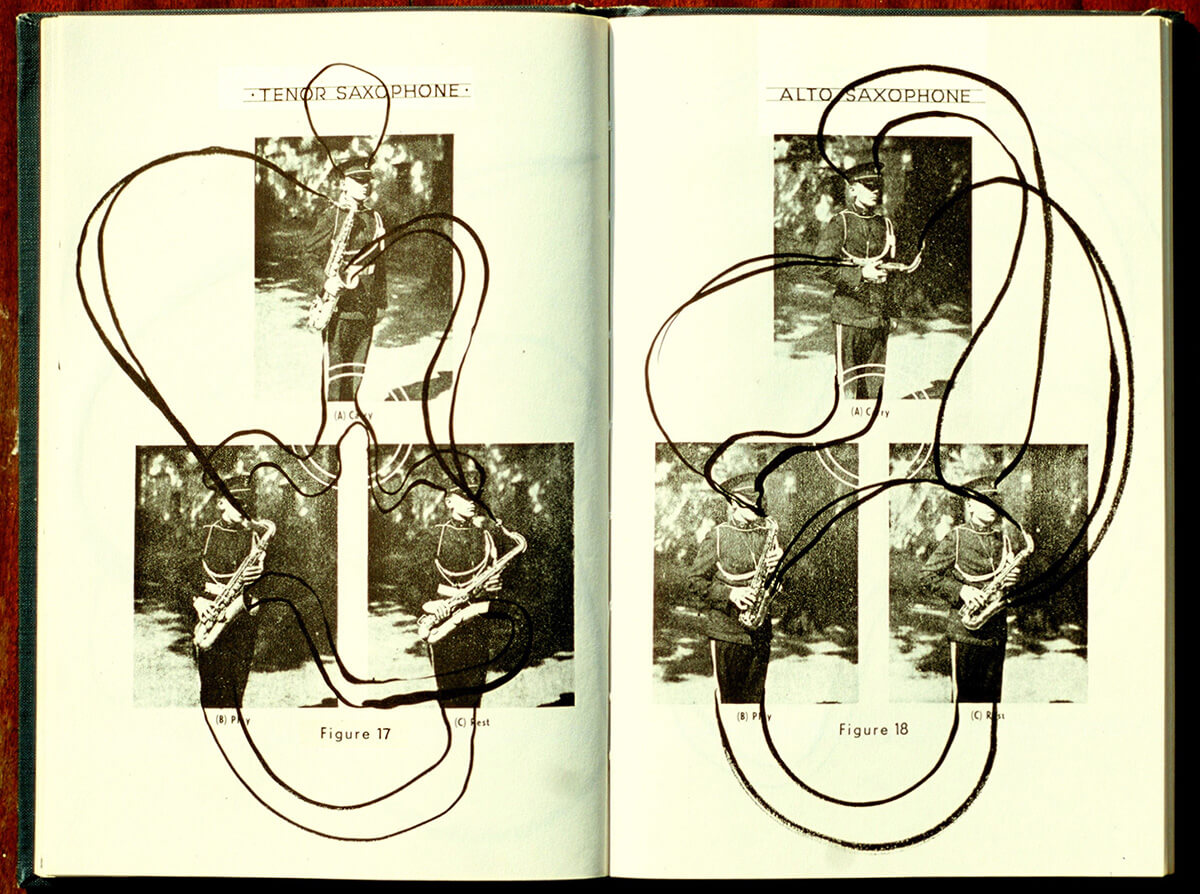 The Band on Parade, page 28+29 van 115 pages, 29 x 21 cm, ink on book, 2004